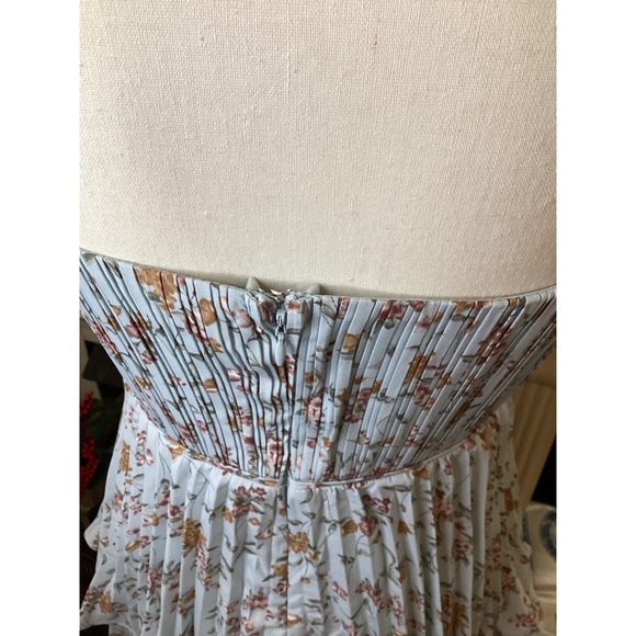 Lulus Floral Maxi Dress Womens Small Blue NWT Tiered Pleated Ruffle Romantic - Picture 4 of 6